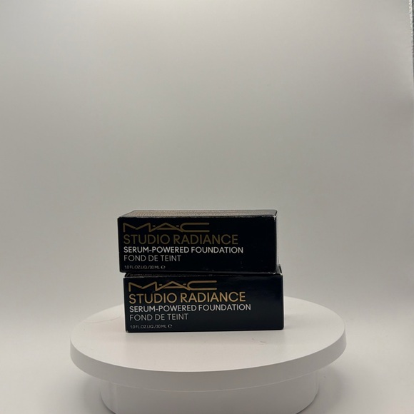 MAC Studio Radiance Foundation NW22 NEW Authentic 2 pack